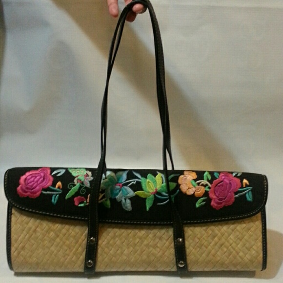 Floral-embroidered basket-weave shoulder bag