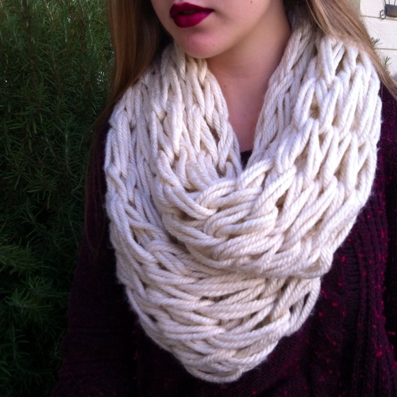 Circle Scarf - Hand Knit Cream