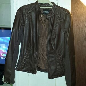 🌟 REDUCED🌟Faux leather express jacket