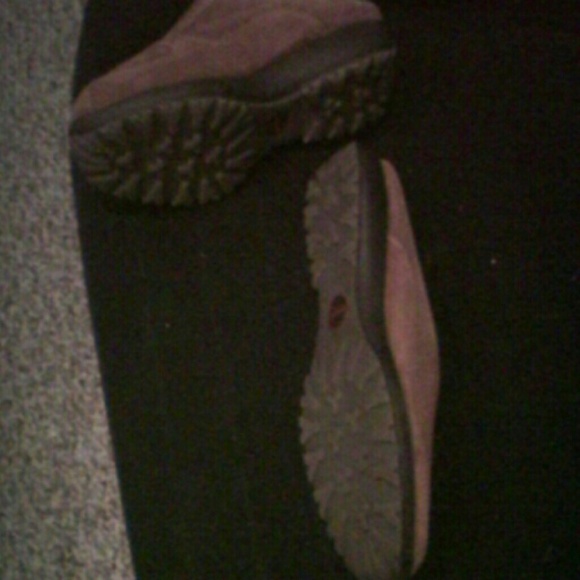 Clogs - Picture 3 of 4