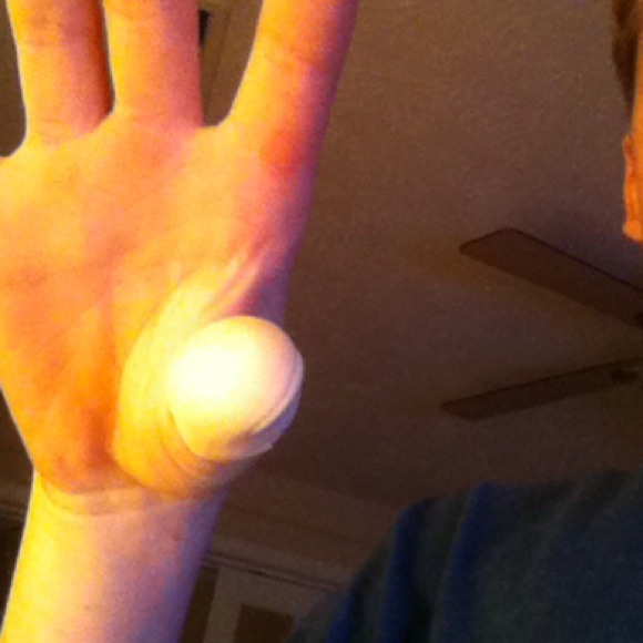 Magicians thumb tip/ fake thumb - Picture 3 of 4
