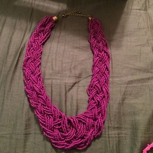 🎉ITEM NEEDS TO GO🎉Purple Statement Necklace