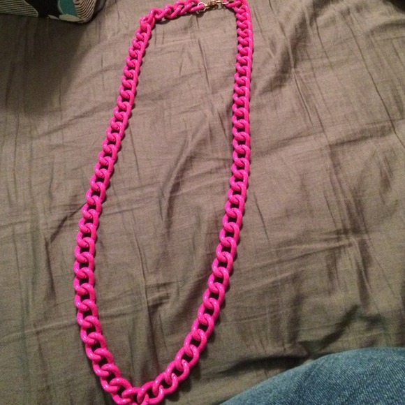 Pink chain necklace. Never used.