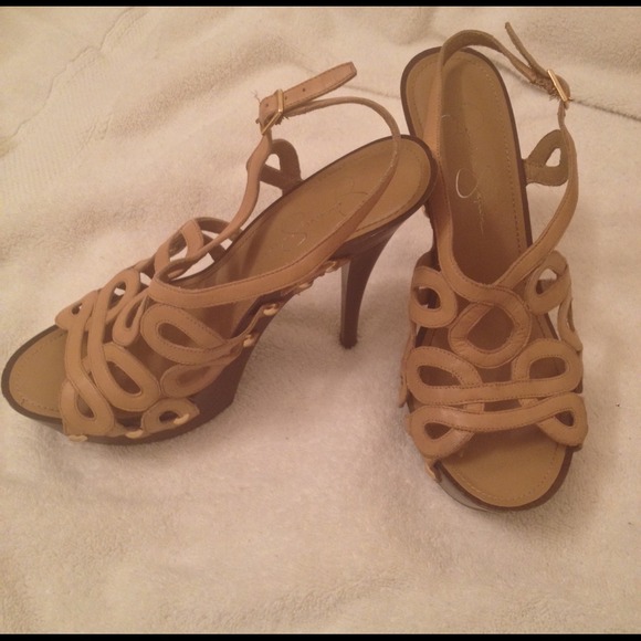 Jessica Simpson JS-GENAVIV 7B/37