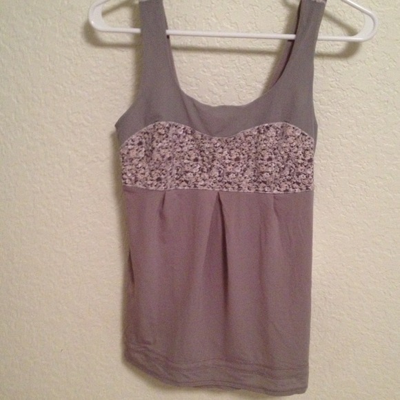 LULULEMON  Elevate Tank size 6