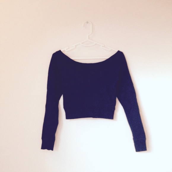Black Wide Shoulder Crop Sweater