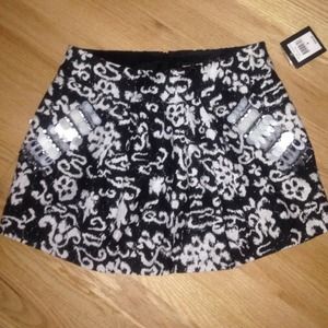 Nanette Lepore Size 4 Print Skirt - New with Tag