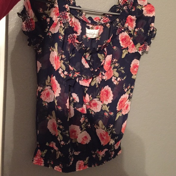 A&F Sheet floral top