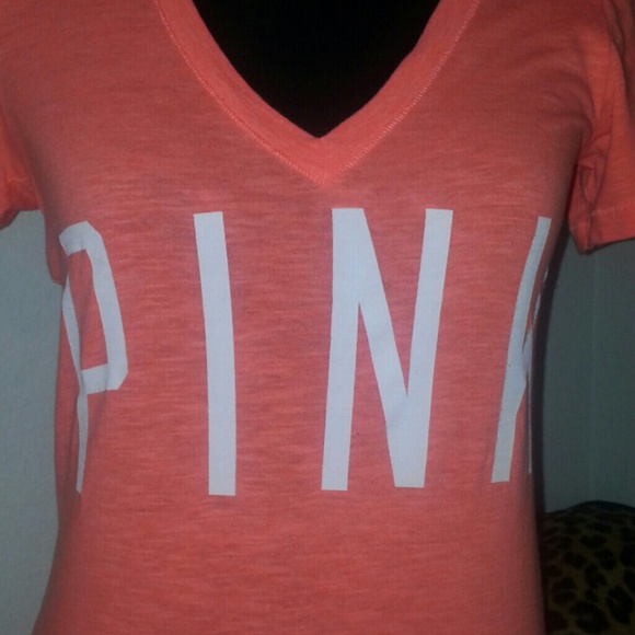 PINK Victoria's Secret V-Neck - Picture 2 of 2