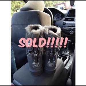 Ugg Bailey Bow Bling Boots *Please Read Desc.*