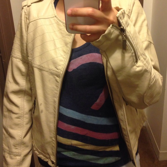 Cream Jacket - Picture 4 of 4