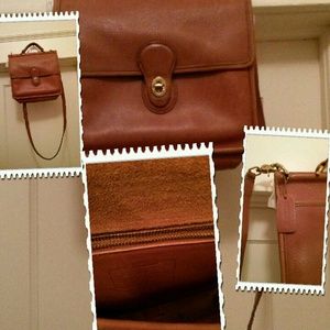 coach  tan satchel (vintage)