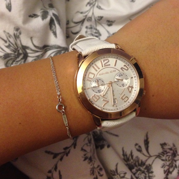 Michael Kors Mercer Cronograph White leather watch - Picture 3 of 3