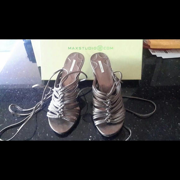Strappy bronze/copper heels