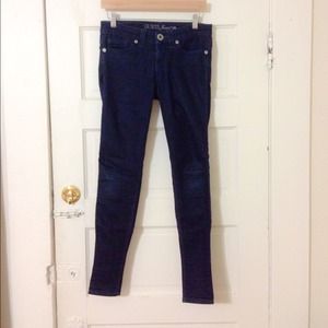 *SOLD* Guess denim skinny jeans *SOLD*