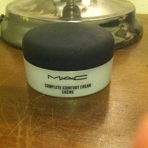 MAC COMPLETE COMFORT CRÈME