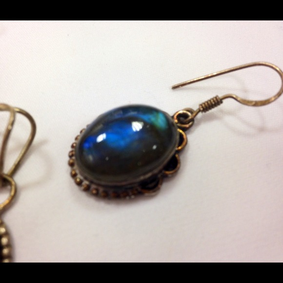 SOLD IN BUNDLE Labradorite earrings & Pendant - Picture 3 of 4