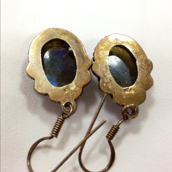 SOLD IN BUNDLE Labradorite earrings & Pendant - Picture 4 of 4