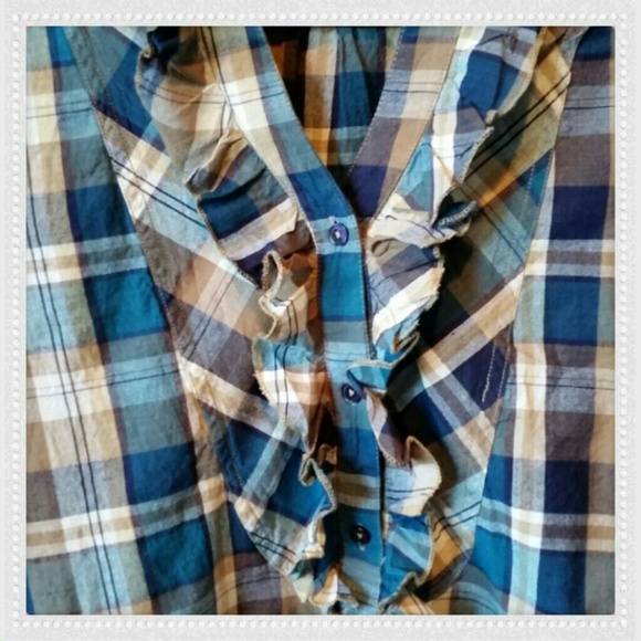 SOLD in bundle - Blue Plaid Long-Sleeved Top - Picture 2 of 2