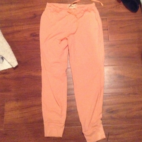 Hollister sweats orange