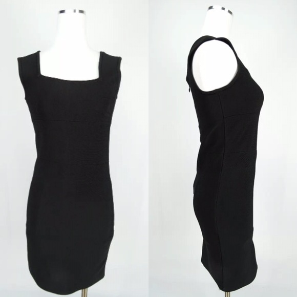 Alice + Olivia Dresses & Skirts - ⚡️️FLASH SALE ⚡️Alice Olivia Bodycon Black Dress S