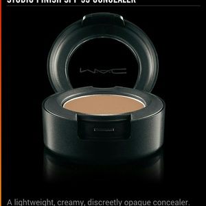 Authentic concealer mac