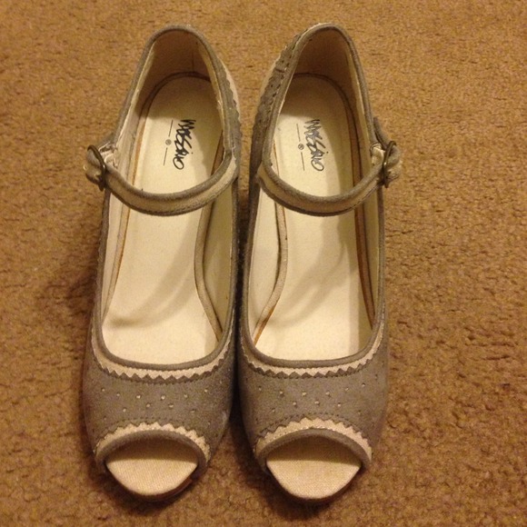 Mossimo Cute Heels