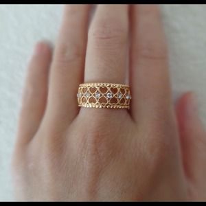 gorgeous rose gold ring