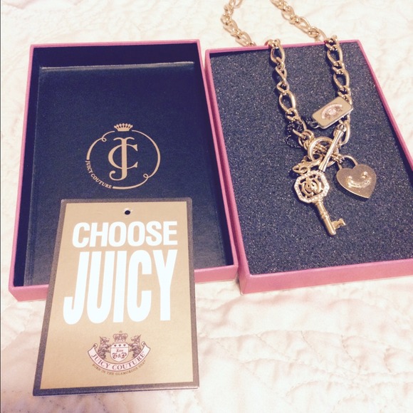 Juicy Couture Accessories - ⭐️FLASH SALE⭐️Gold Juicy Necklace