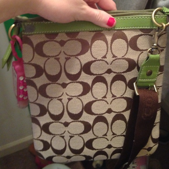 Coach purse - Picture 2 of 4