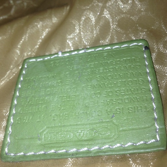 Coach purse - Picture 4 of 4