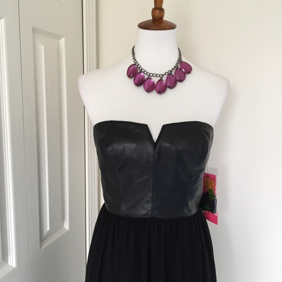 ✨HPx2✨Betsey Johnson Leather & Chiffon dress - Picture 3 of 6
