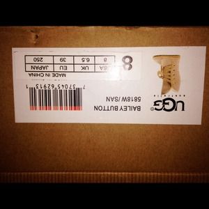 Lace Upp Ugg Boots Size 8 Womens