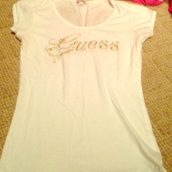 Guess tee angel wings on the back white size med