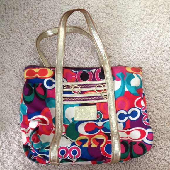 Authentic Coach Poppy Shoulder Bag