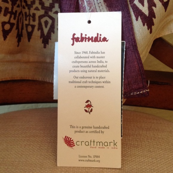 Scarf/Wrap - Picture 2 of 3