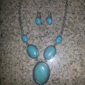 Necklace and earring set