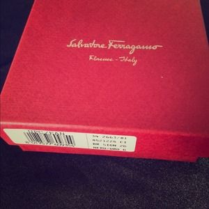 💯 Authentic Salvatore Ferragamo Wallet Gift Box