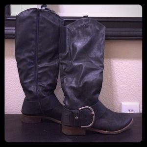 Black riding boots