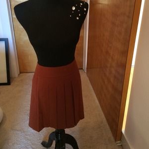 Classic pleated skirt