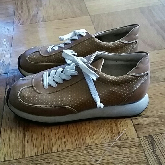 Dooney Bourke Cabrio Edition Sneaker