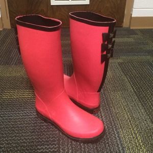 Pink Rainboots
