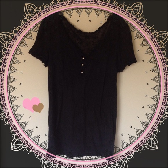 Black Daytrip top