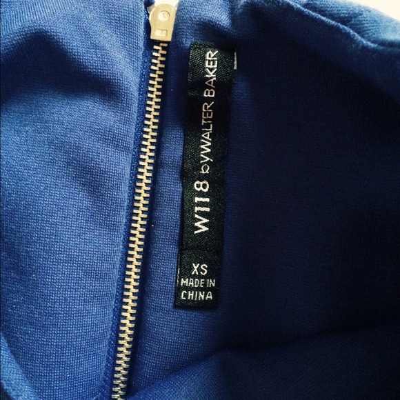 Blue top. - Picture 3 of 3