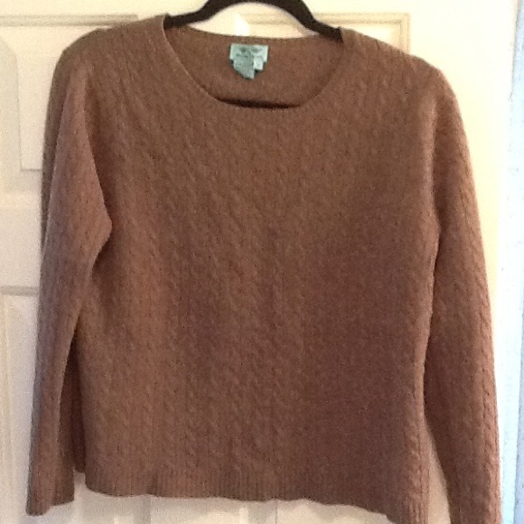 Supper soft cashmere cable sweater