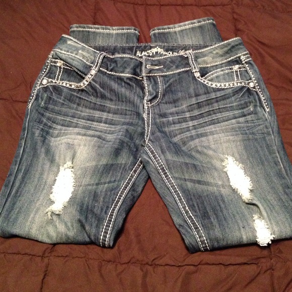 Jeans & pet carrier bundle for @saremitc