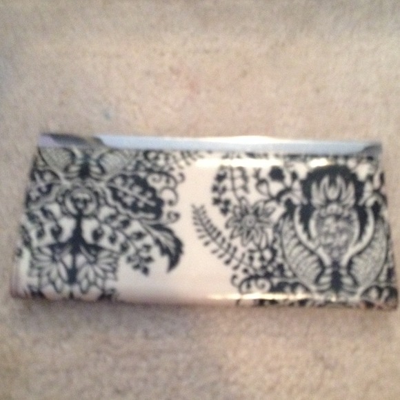 Wallet - Picture 2 of 4