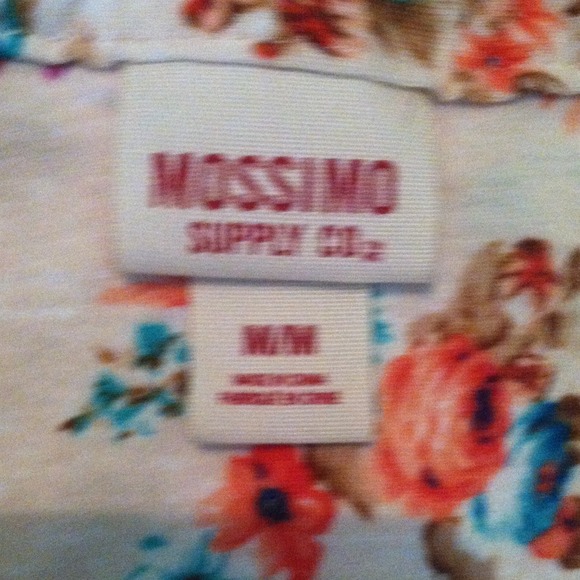 Mossimo Top - Picture 2 of 3