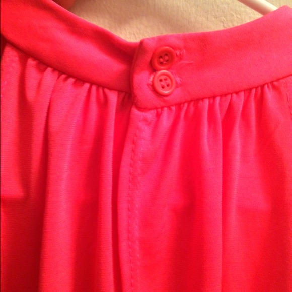 Pink open back - Picture 2 of 3