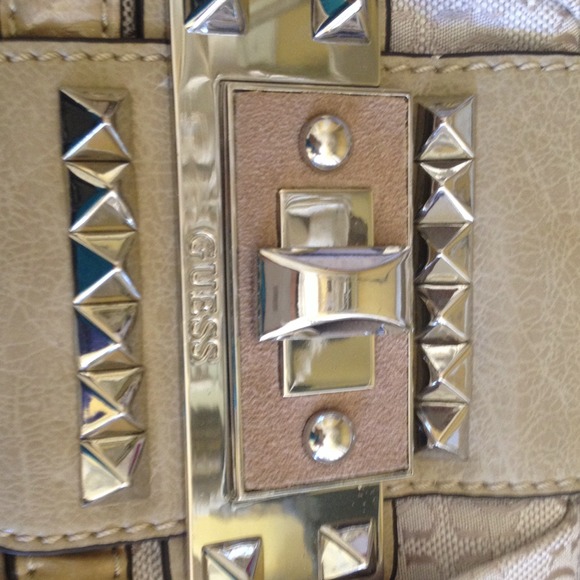 Handbag - Picture 3 of 4